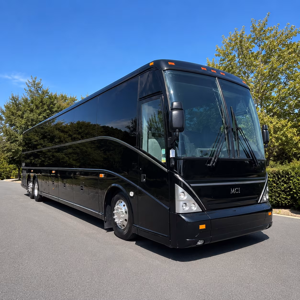 lexington charter bus hero 3